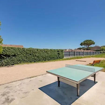 With Pool And Balcony In Sainte-Maxime